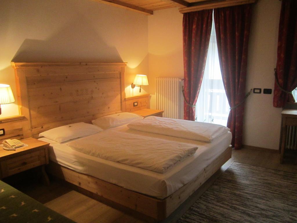 Hotel Corona Krone 셀바디발가르디나 객실 사진